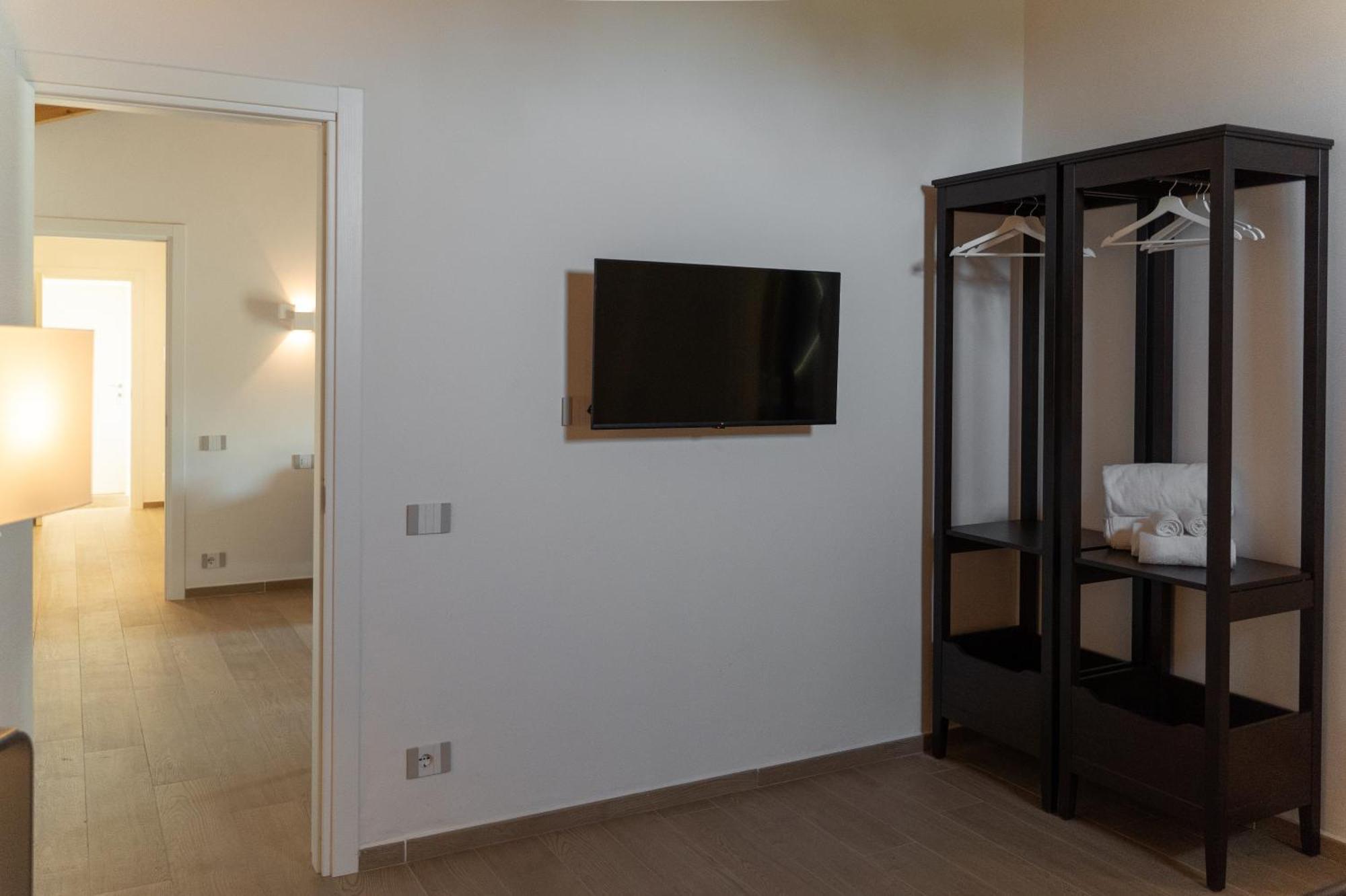 Villa Iris โมดินา ภายนอก รูปภาพ