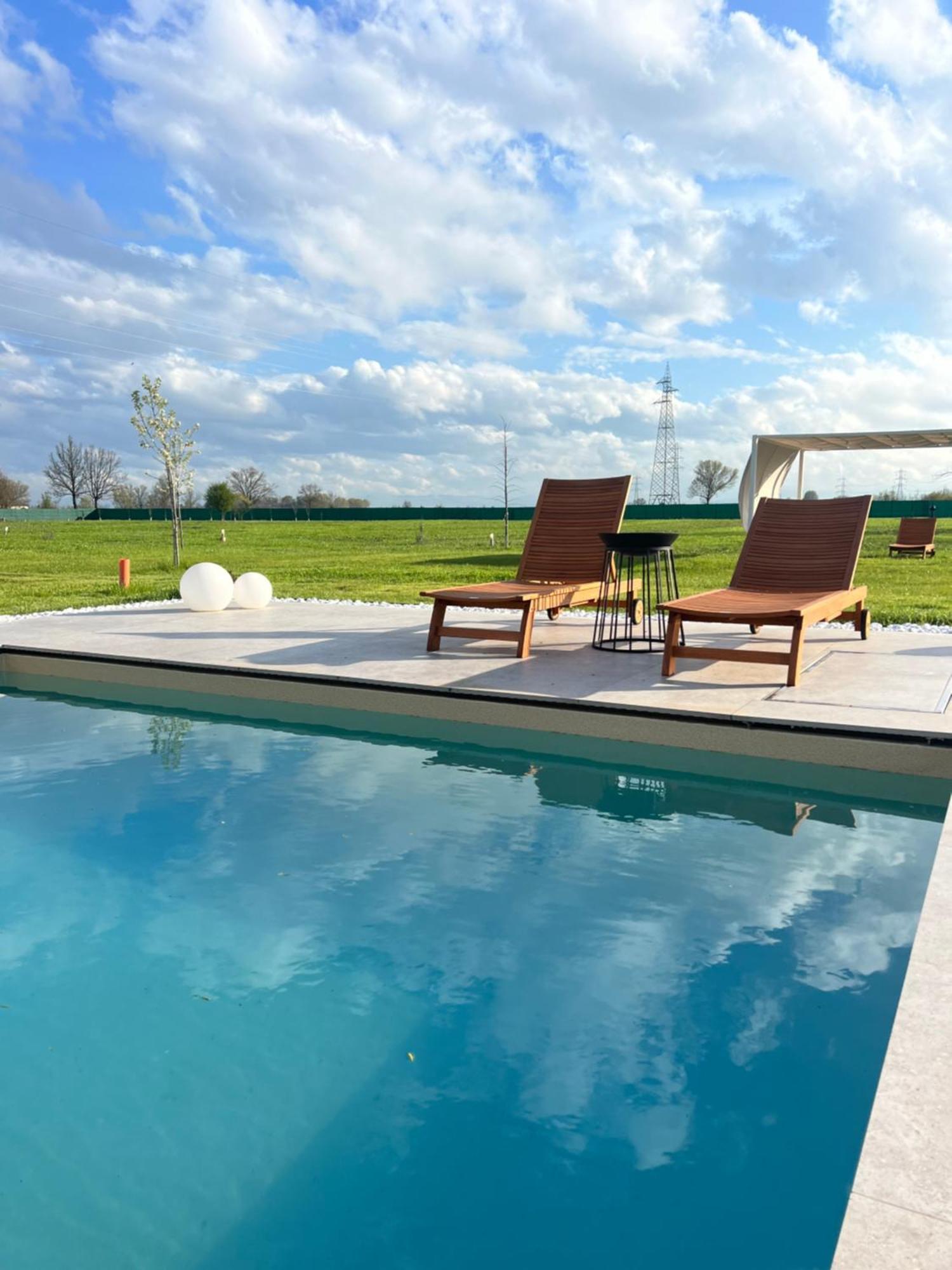 Villa Iris โมดินา ภายนอก รูปภาพ